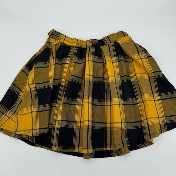 Harry Potter Hufflepuff Plaid Skirt | Wizarding World | Size Small - Picture 6 of 9